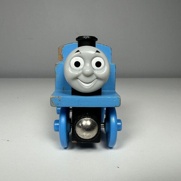 RARE 2009 Short Thomas With Big Wheels Thomas And Friends Train Wooden Railway - Picture 2 of 7